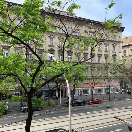 Balcony Gallery Apartment Budapest