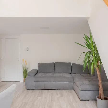 Balcony Gallery Apartman *