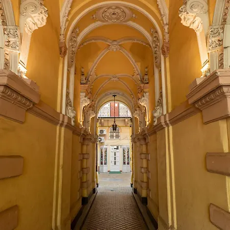 Balcony Gallery Apartman